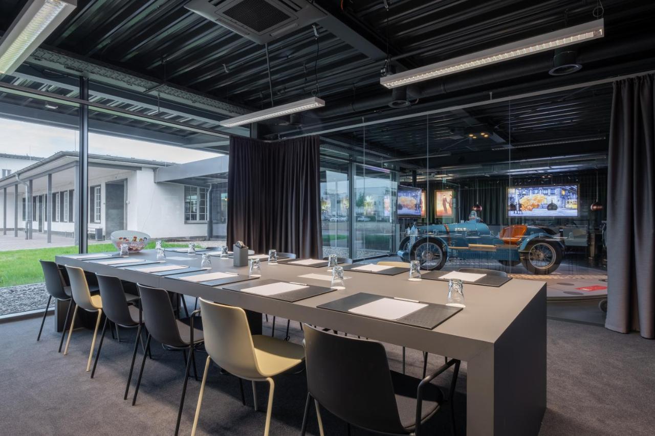V8 Hotel Koeln At Motorworld Εξωτερικό φωτογραφία