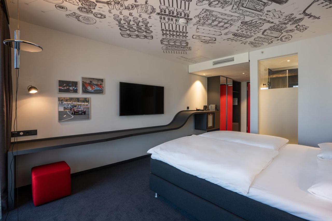 V8 Hotel Koeln At Motorworld Εξωτερικό φωτογραφία