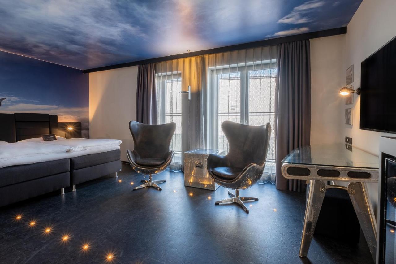 V8 Hotel Koeln At Motorworld Εξωτερικό φωτογραφία
