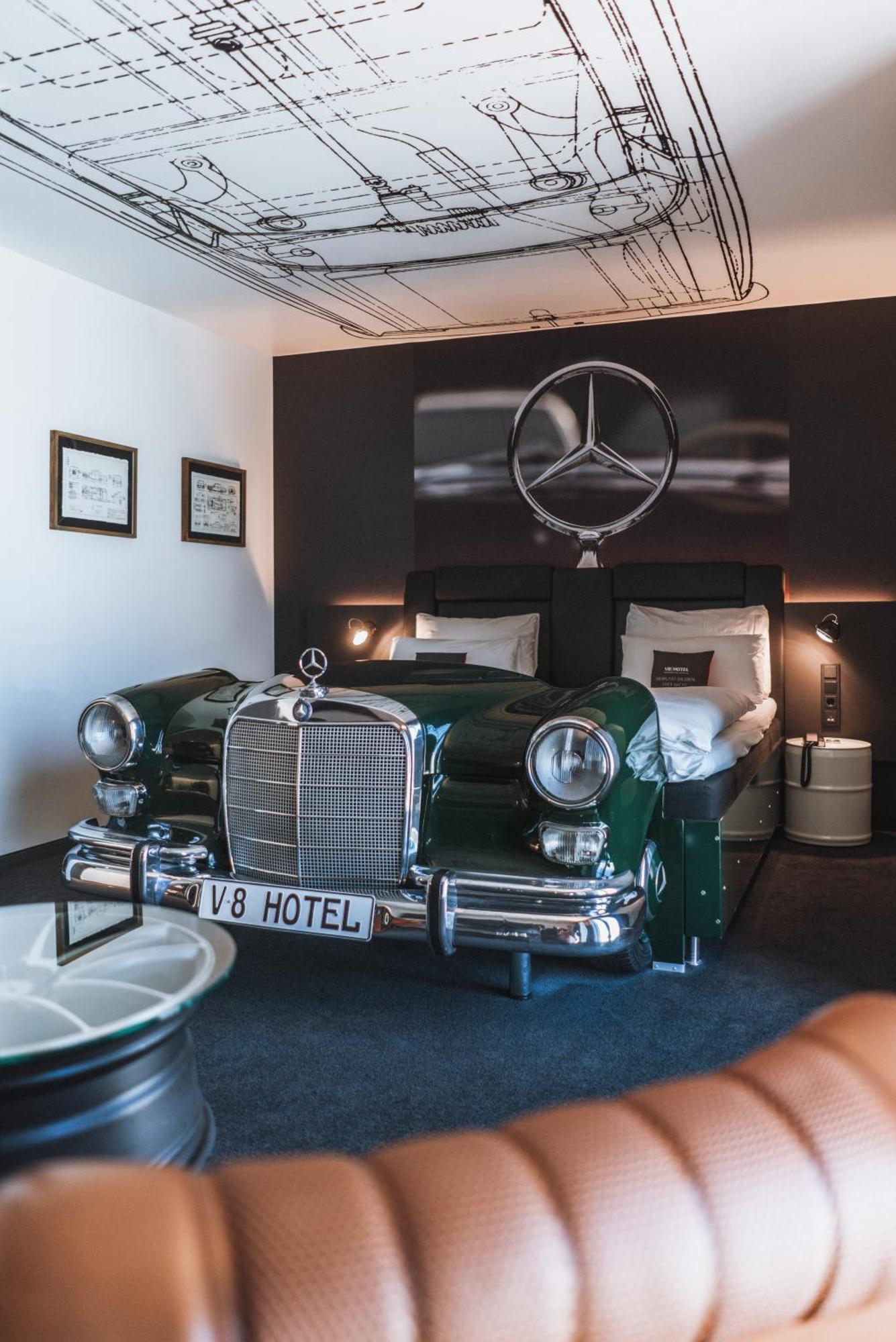 V8 Hotel Koeln At Motorworld Εξωτερικό φωτογραφία