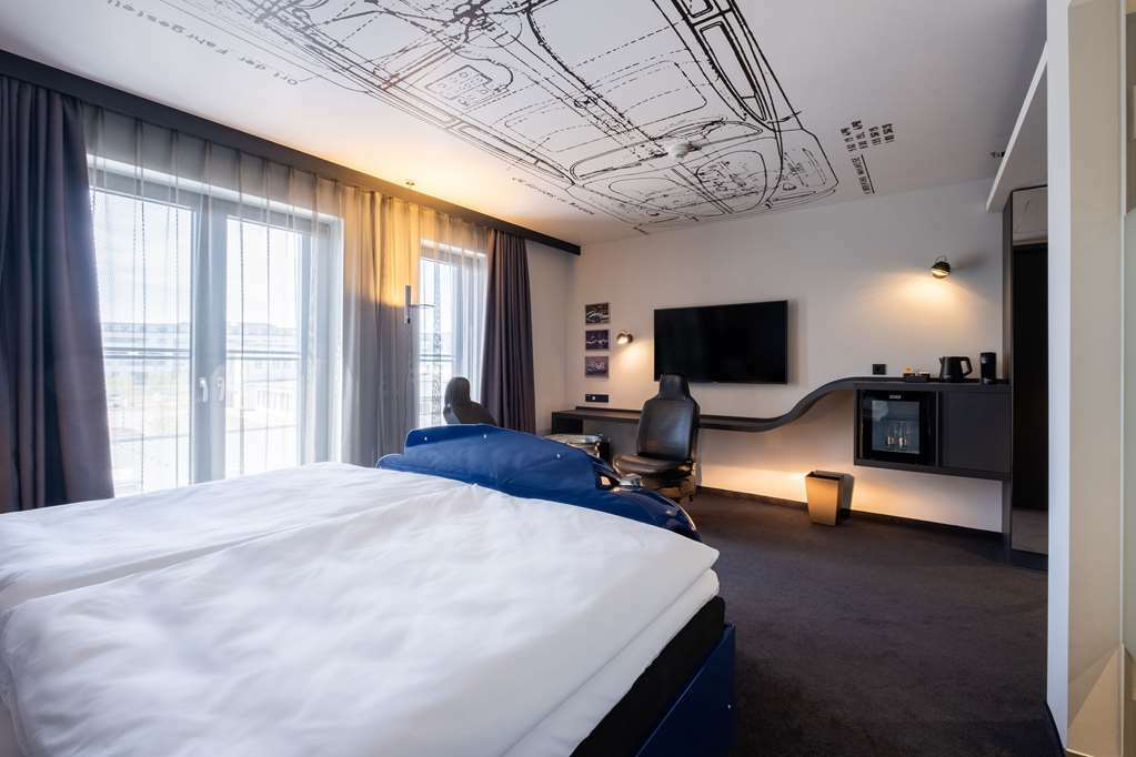 V8 Hotel Koeln At Motorworld Δωμάτιο φωτογραφία