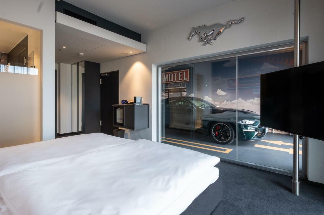 V8 Hotel Koeln At Motorworld Εξωτερικό φωτογραφία