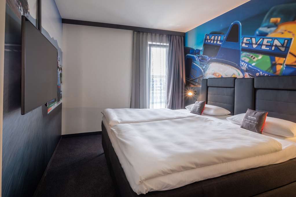 V8 Hotel Koeln At Motorworld Δωμάτιο φωτογραφία